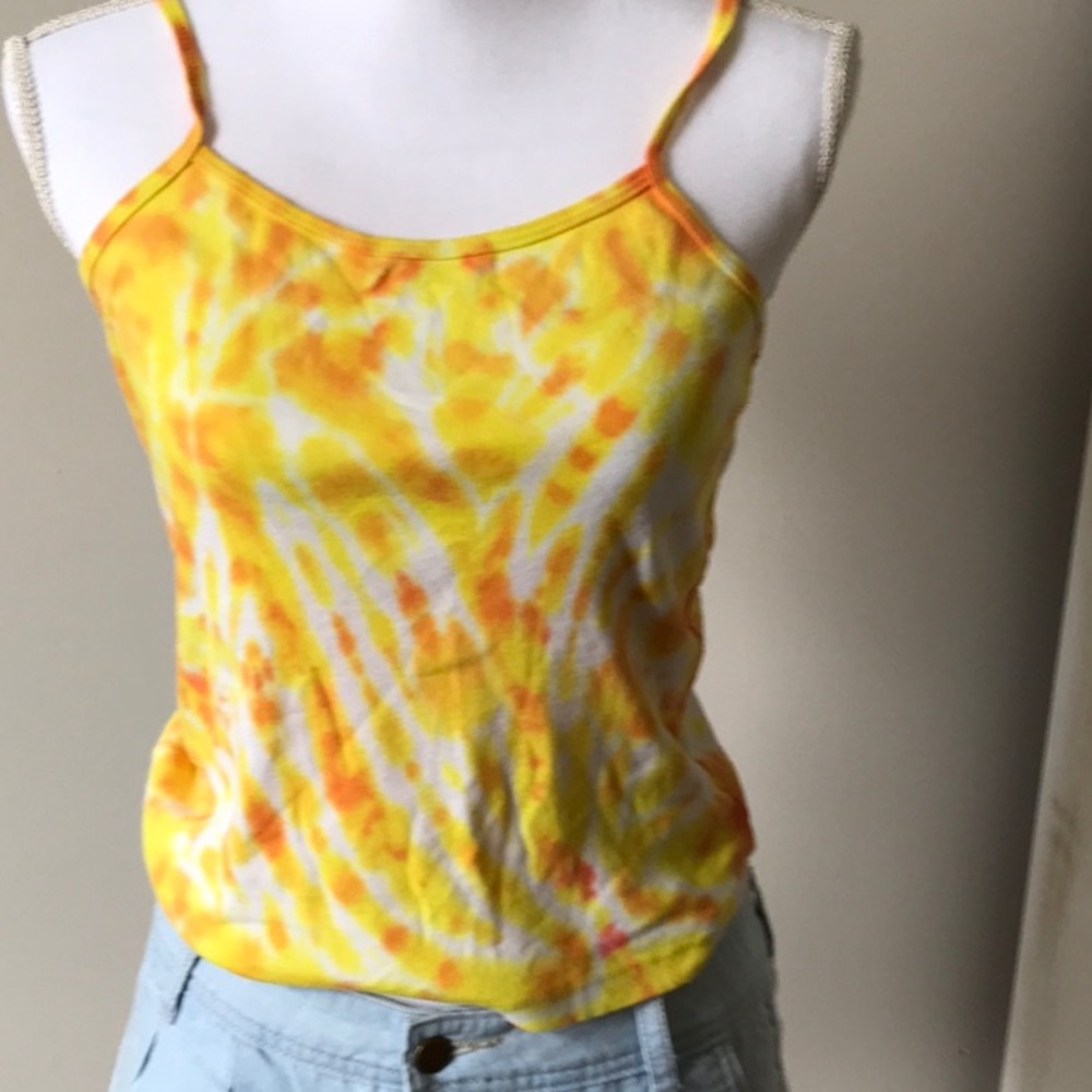 Cropped tanks - Picture 2 of 5